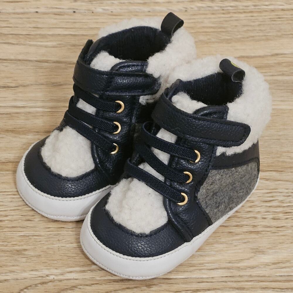 First Steps Slip-On Shoes Baby Prewalk Sneakers Infant Size 6-9 Months